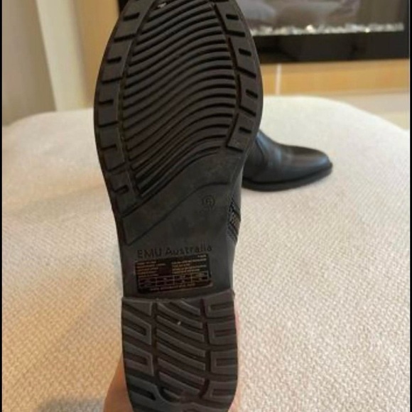 EMU Australian leather ankle boots size  6 - Picture 3 of 4